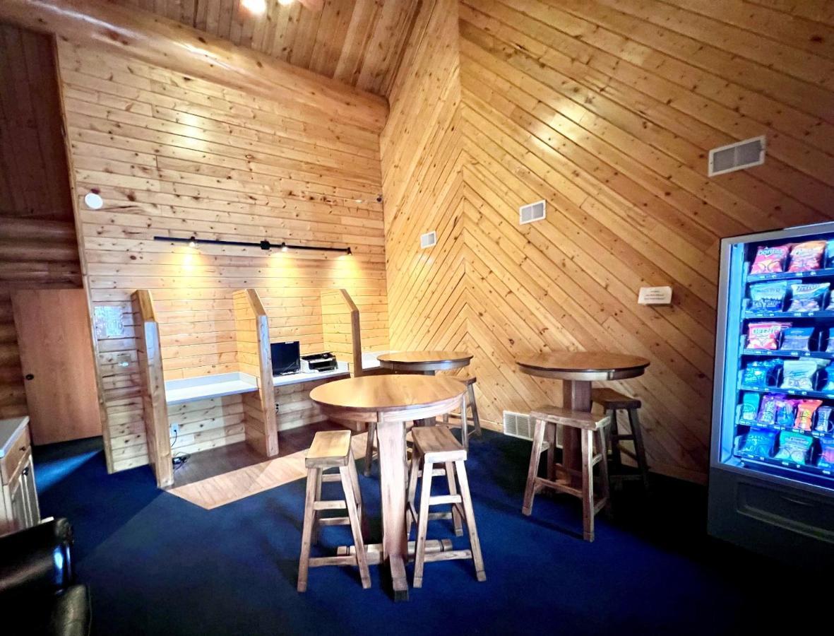 웨스트 엘로스톤 Hibernation Station 빌라 외부 사진